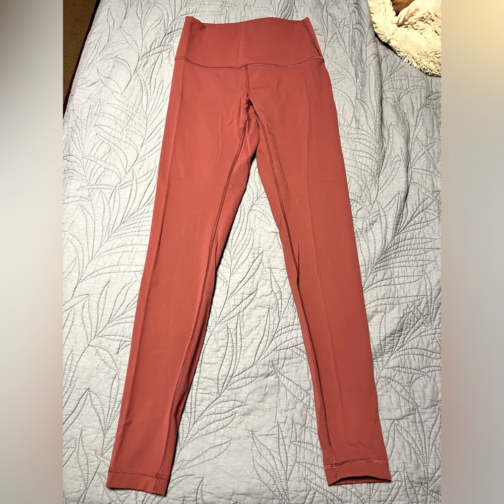 LuluLemon Wunder Under full length legging. Size 6
